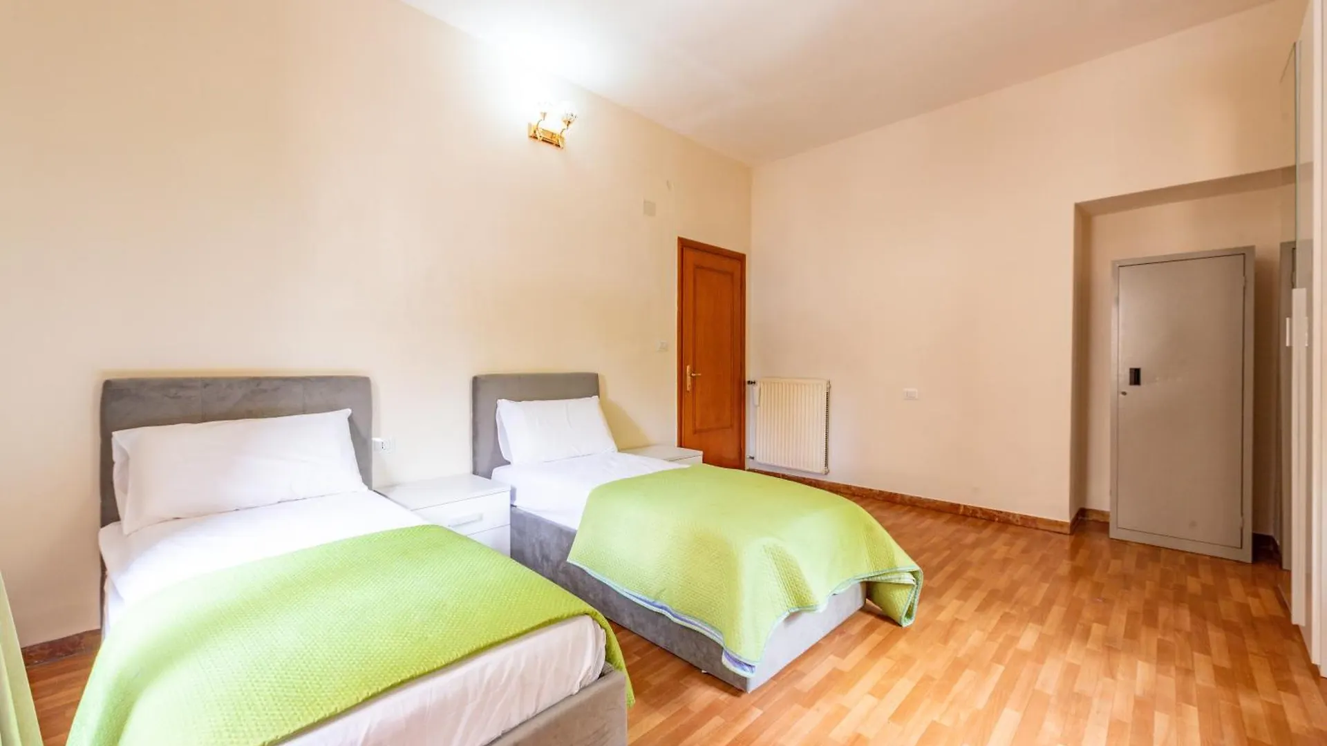 Raiyan Guest House Rome Italy